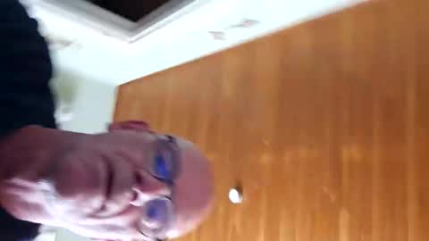 Snapshot of robke1966 chatting on September 22, 9:35 am robke1966 online show from September 22, 9:35 am