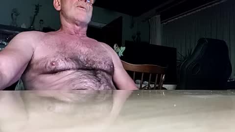 Snapshot of robke1966 chatting on February 13, 5:37 am robke1966 online show from February 13, 5:37 am