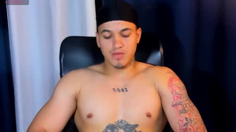 Snapshot of rocco_santos chatting on October 24, 2:12 am rocco_santos online show from October 24, 2:12 am