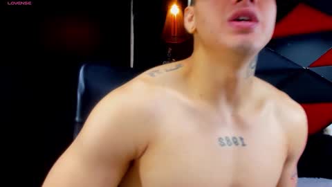 rocco_santos online show from March 3, 6:26 pm