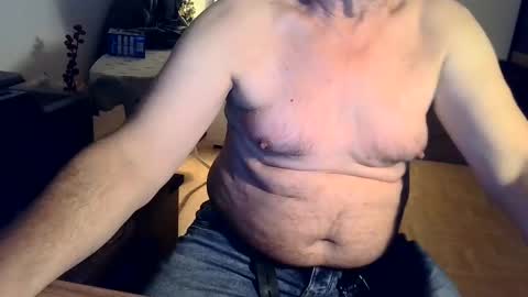 rolandloser1000 online show from December 17, 4:43 pm