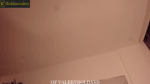 Valery Roldans online show from December 4, 4:12 am
