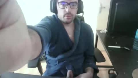 romainb72 online show from November 18, 7:55 am