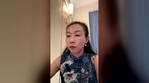 rongrong0329 online show from July 8, 9:24 am