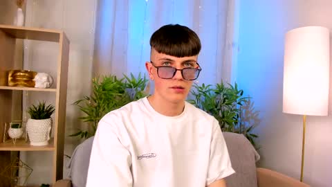 Rony online show from April 3, 9:00 pm