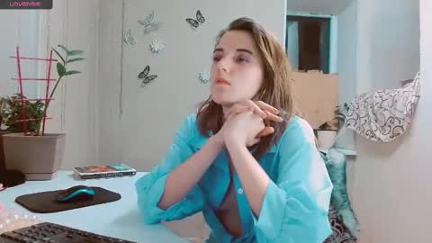 Snapshot of rosa843850 chatting on January 26, 8:02 pm rosa843850 online show from January 26, 8:02 pm