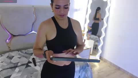 ROSALIN online show from November 10, 3:09 am