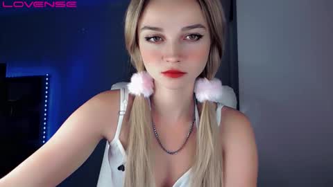 rose__luck online show from September 23, 7:20 pm