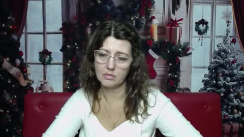 RoseHille online show from January 7, 3:39 pm