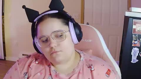 Snapshot of rosekiller55 chatting on October 27, 4:12 am rosekiller55 online show from October 27, 4:12 am