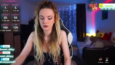 Abbygail online show from December 17, 9:10 pm