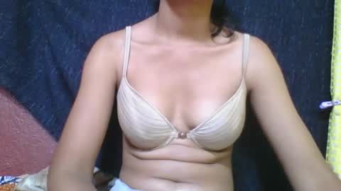 rosia685234 online show from February 3, 6:22 am