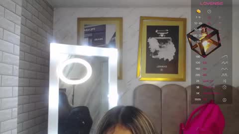 rosse jeane v online show from March 18, 3:23 am