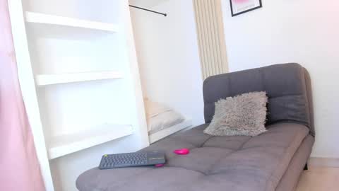 Snapshot of rossy_x chatting on September 15, 6:31 pm rossy_x online show from September 15, 6:31 pm
