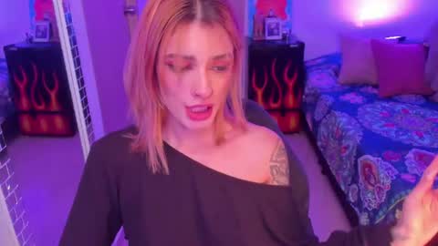 rot_wallace online show from June 16, 12:36 am