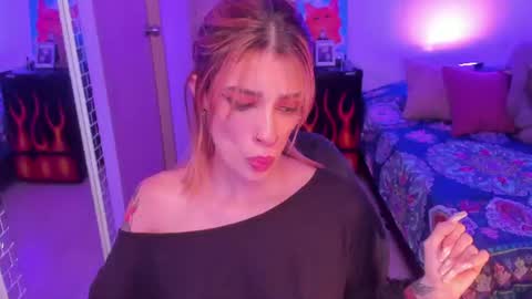 rot_wallace online show from June 22, 12:06 am