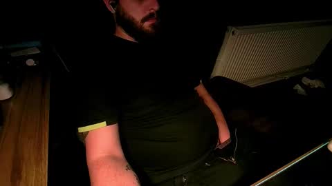 Snapshot of roughwonder chatting on September 24, 2:29 am Luke online show from September 24, 2:29 am