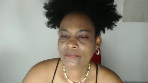 luxa online show from May 24, 1:39 pm