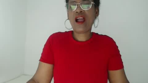 Snapshot of roushlove chatting on September 22, 12:42 pm luxa online show from September 22, 12:42 pm