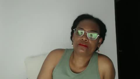 Snapshot of roushlove chatting on September 26, 12:18 am luxa online show from September 26, 12:18 am