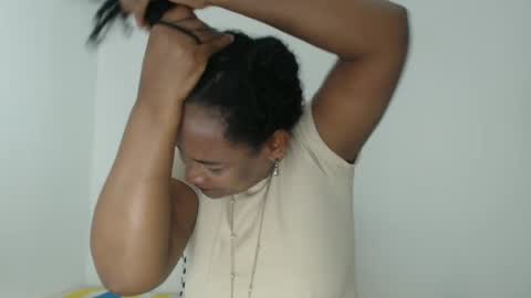 Snapshot of roushlove chatting on September 13, 8:00 pm luxa online show from September 13, 8:00 pm