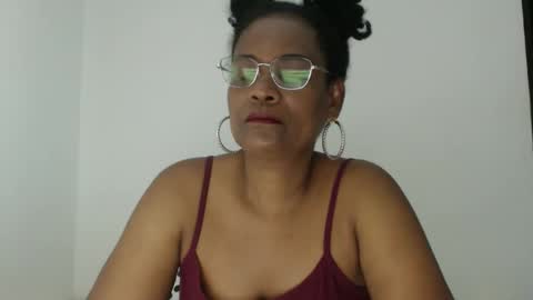 Snapshot of roushlove chatting on September 14, 8:10 pm luxa online show from September 14, 8:10 pm