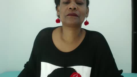 Snapshot of roushlove chatting on October 1, 12:10 am luxa online show from October 1, 12:10 am