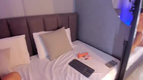 Rousse online show from February 5, 11:58 am