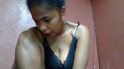 rovaelyah online show from October 10, 7:36 am