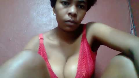 rovaelyah online show from March 13, 3:43 am