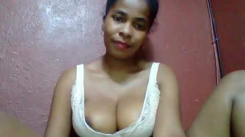 rovaelyah online show from November 15, 10:28 am