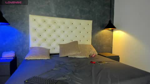 Roxana online show from April 7, 3:47 pm