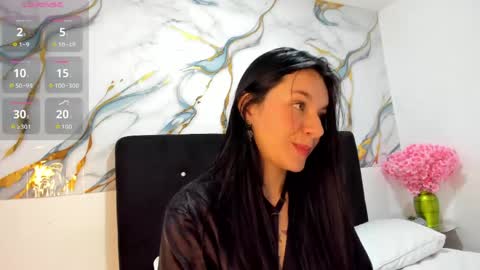 roxanaborns online show from June 1, 2:18 pm