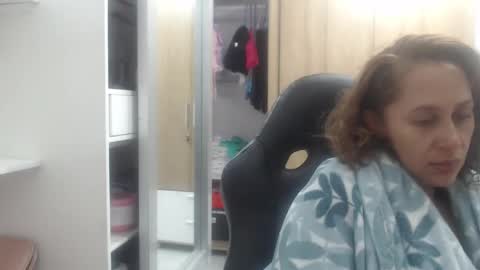 Snapshot of roxanalove7 chatting on February 19, 2:23 am Roxana online show from February 19, 2:23 am