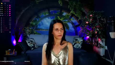 Roxanne Blize online show from May 23, 6:04 pm