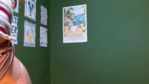 Roxie online show from December 4, 2:11 am