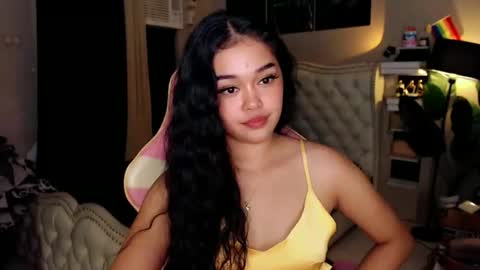 Snapshot of roxxy_blossom chatting on September 21, 12:09 pm roxxy_blossom online show from September 21, 12:09 pm