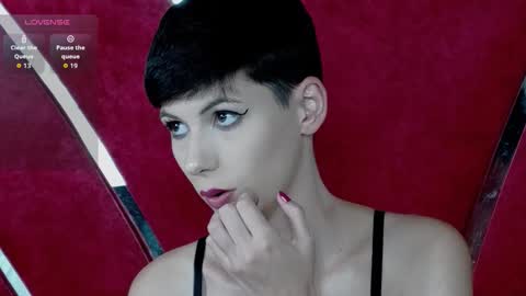 Roxy online show from October 3, 7:55 pm