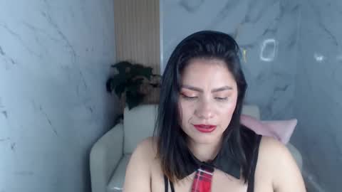 Roxy online show from March 3, 8:27 pm