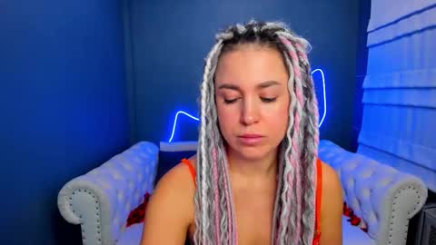 Roxy online show from December 3, 2:01 am