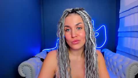 Roxy online show from February 5, 7:01 am