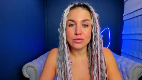 Roxy online show from December 1, 1:25 am