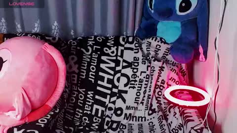 angela online show from September 22, 6:01 pm