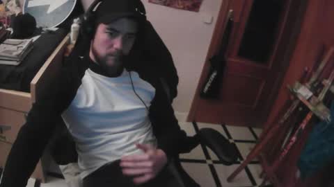 royer04 online show from December 19, 4:24 pm