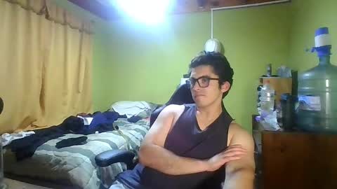 rpaulo25 online show from April 6, 4:46 am