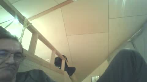 rpellet2 online show from November 25, 5:28 am