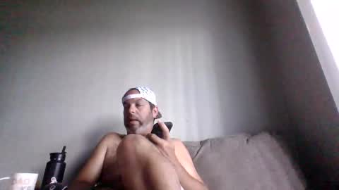 rubbingoneout714 online show from June 5, 1:49 pm