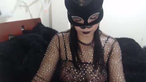 Ruby    Independent model help me reach 50 thumbs up online show from October 31, 1:22 pm