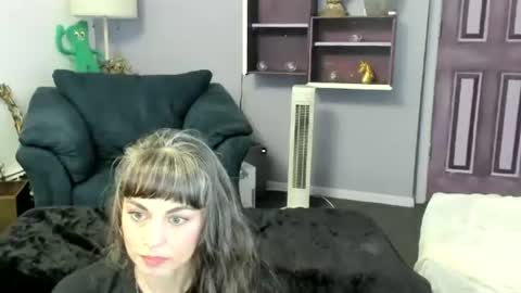 Rue Hallow online show from June 27, 8:48 pm