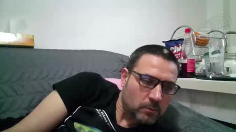 rul3ssuck online show from January 6, 7:45 am